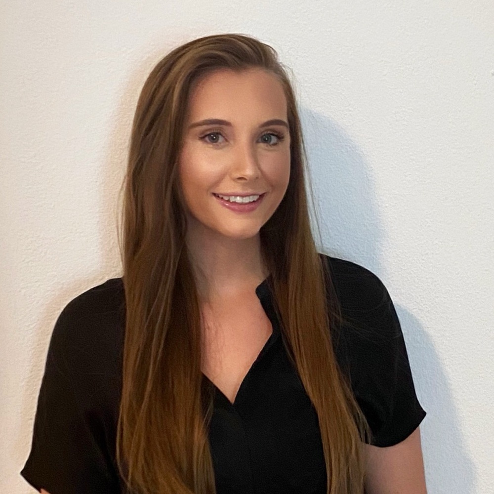 Meet your Posher, Elizabeth